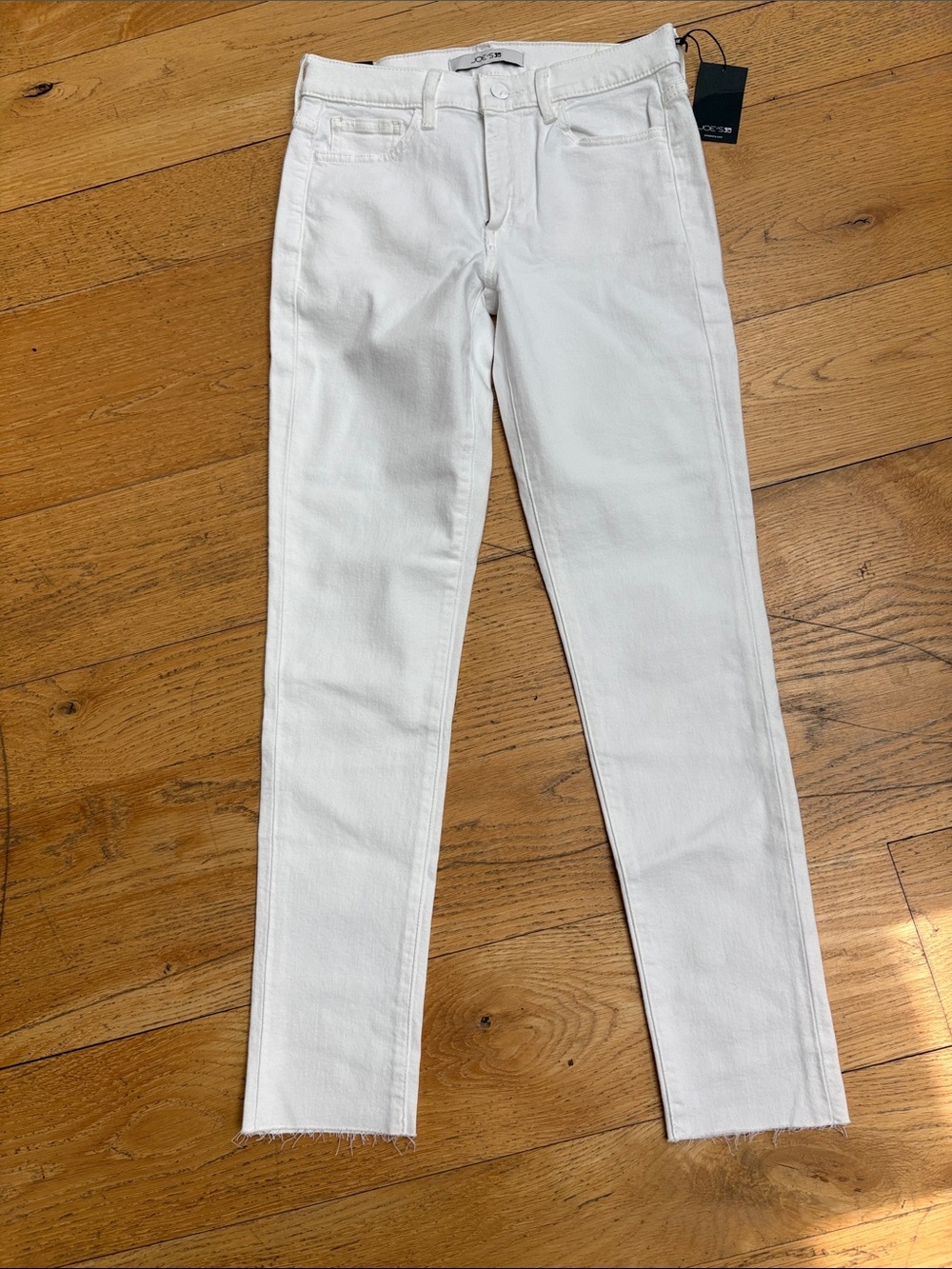 NWT Joes Jeans Skinny Ankle. Size 27